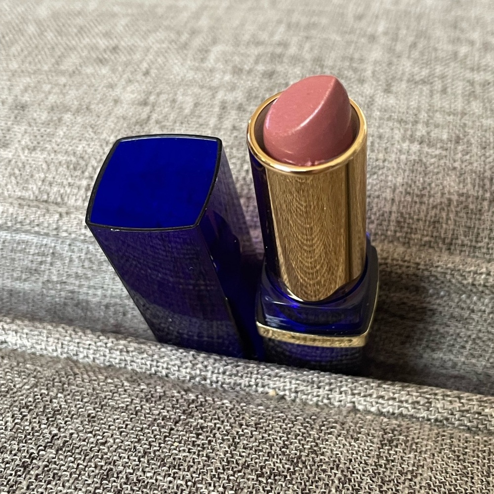 Estee Lauder Pure Color long lasting Lipstick Rouge longue tenue # 112 Beige NEW